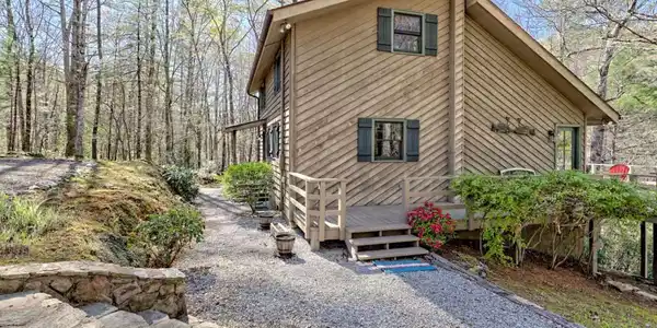 185 Honeysuckle, Clayton GA 30525