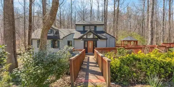 127 Mountainside Drive E, Dawsonville GA 30534