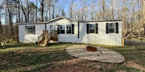 156 Twin Mountain Lake Circle, Talking Rock GA 30175