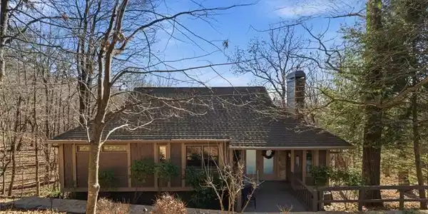 1300 Quail Cove Drive, Jasper GA 30143