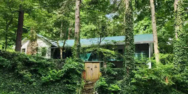 654 Low Gap Road, Lakemont GA 30552
