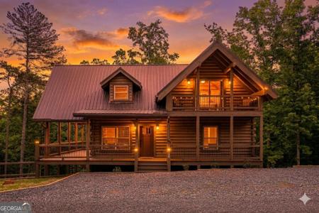 196 N Jakes Landing Way, Ellijay GA 30540
