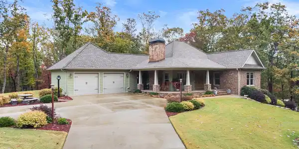 171 Pointe Willow Drive, Cleveland GA 30528