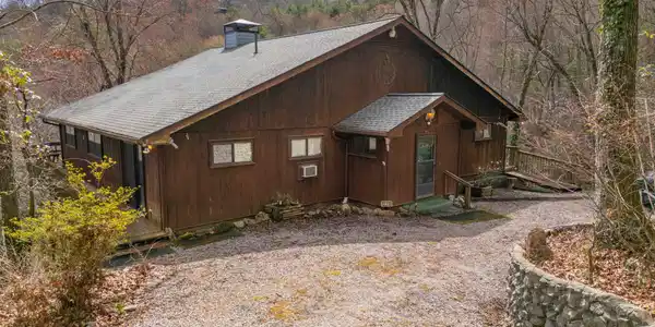 375 Western Way, Rabun Gap GA 30568