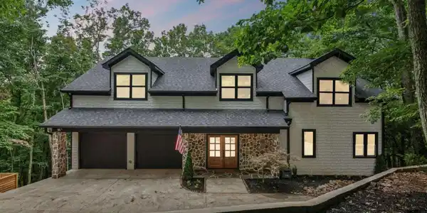 297 Fairview Court