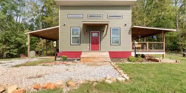 101 Rocket Drive, Cleveland GA 30528