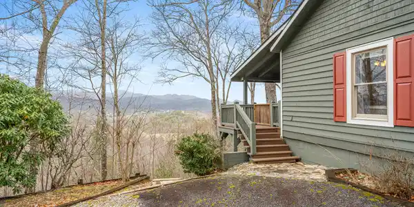 219 Fawn Ridge Trail
