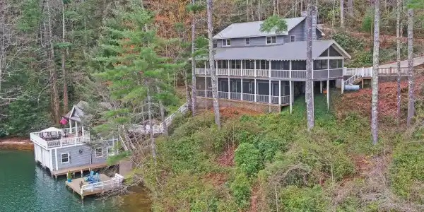 134 Ezzard Lane, Lakemont GA 30552