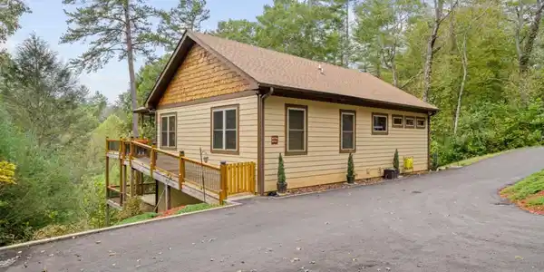 292 Silver Fox Trail, Blue Ridge GA 30513