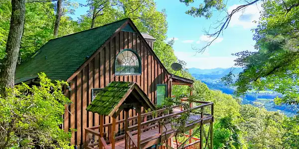 70 Buttons Lane, Sky Valley GA 30537