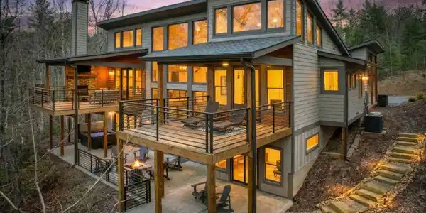 466 E Watersong Bluff, Ellijay GA 30540