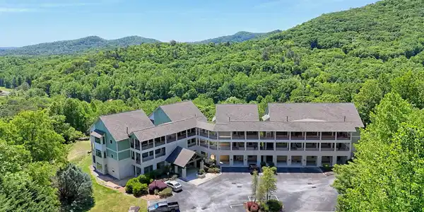 300 Banister Drive # 201, Clayton GA 30525