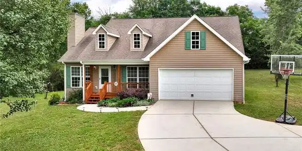 1044 Lothridge Road, Cleveland GA 30528