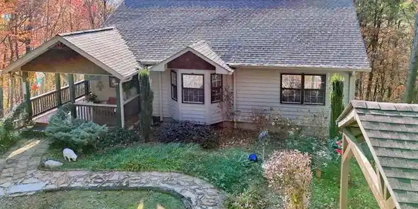117 Avalon Street, Clayton GA 30525