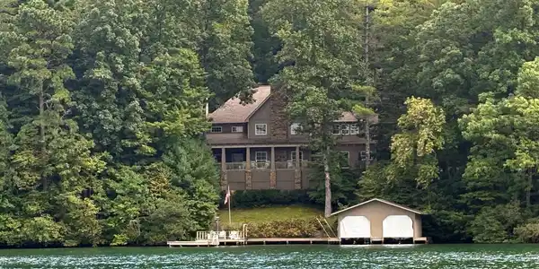 466 Murray Cove Road, Tiger GA 30576