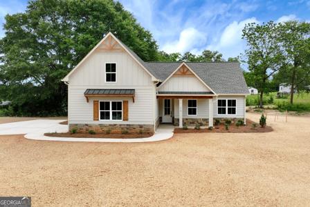 218 Clay Street, Maysville GA 30558