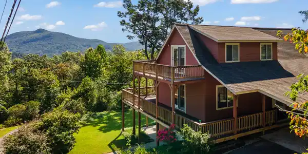 1387 Valley Street, Clayton GA 30525