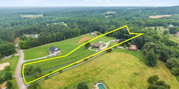 8958 Bill Savage Road, Lula GA 30554
