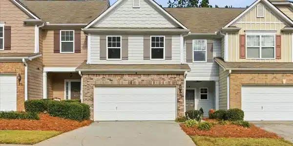 415 MOUNTAIN VIEW Lane, Woodstock GA 30188