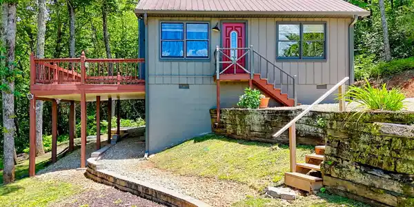 967 Saddle Gap Drive, Clayton GA 30525