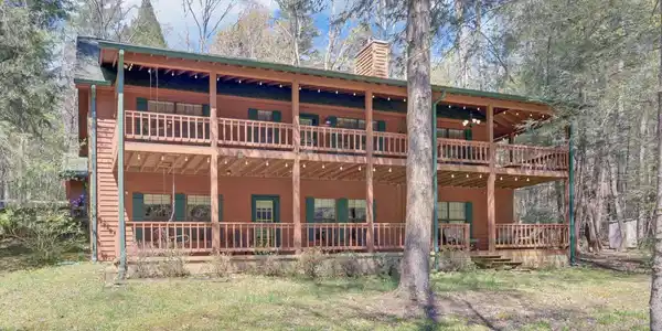 380 Bear Foot Drive, Blue Ridge GA 30513