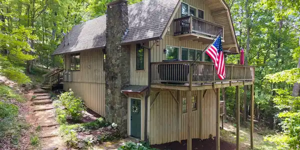 222 Matterhorn Drive, Sautee Nacoochee GA 30571