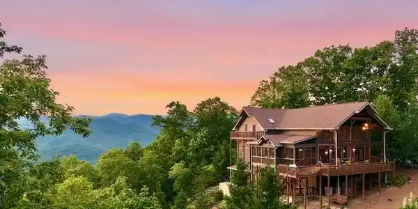 512 Chinkapin, Clayton GA 30525