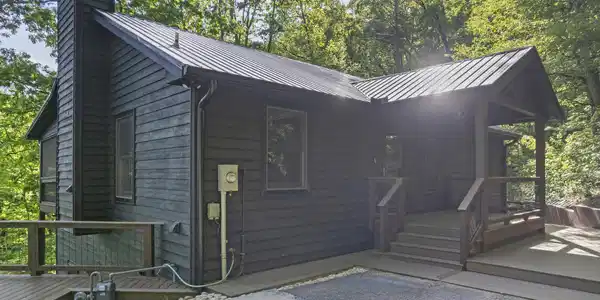 233 Eastview
