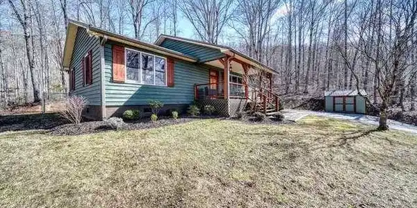 2912 Gribble Edwards Road, Hayesville NC 28904