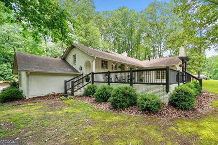 3252 Custer Lake Drive Northwest Drive NW, Marietta GA 30064