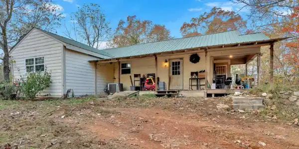 790 HUTCHINGS MOUNTAIN Road, Rockmart GA 30153