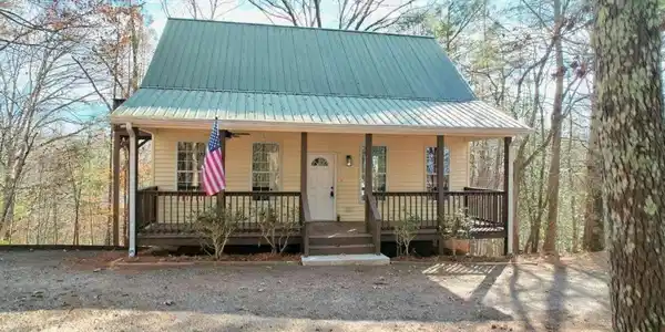 1210 Highway 75 Alt, Cleveland GA 30528