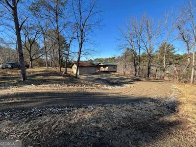 1121 Ivylog Creek Road
