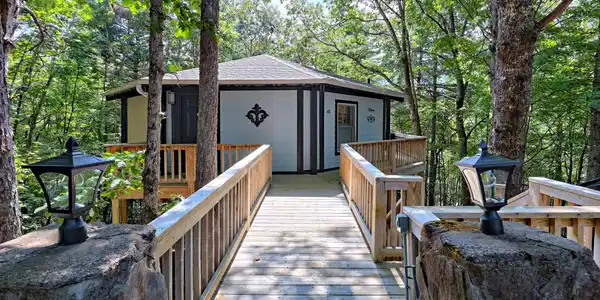 43 Brasstown Lane
