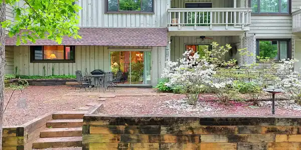 251 Shakespeare Drive # 323, Clayton GA 30525