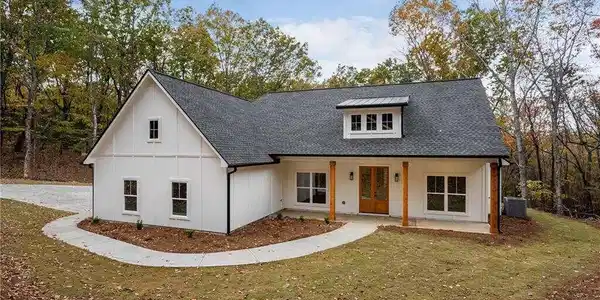 119 Acerose Drive