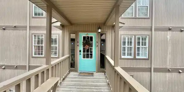 330 Stornoway Drive Unit 3