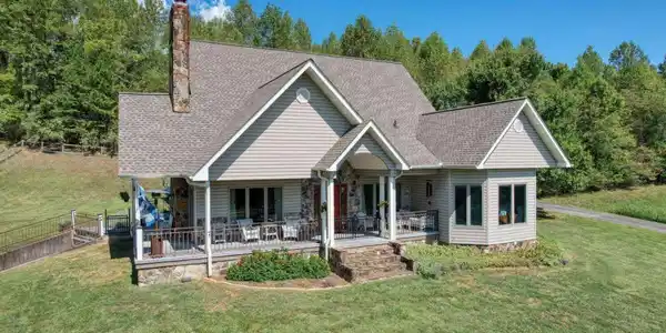 208 Rich Drive, Blairsville GA 30512