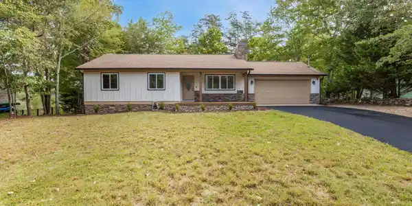 141 Corner Oak Court, Waleska GA 30183