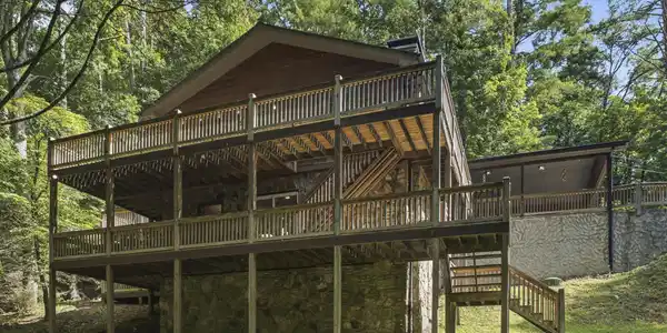 35 Laurel Ridge Drive, Ellijay GA 30536