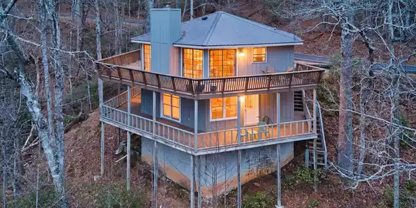 578 Saddleback Circle, Sky Valley GA 30537