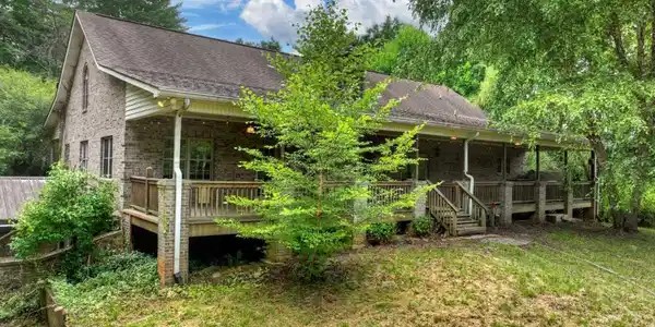 95 Laughing Bird Lane, Ellijay GA 30536