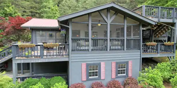 422 Timpson Cove Road, Clayton GA 30525