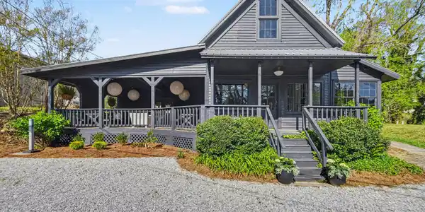 31 Earl Street, Clayton GA 30525