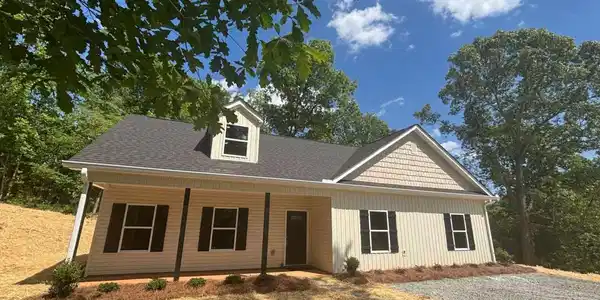 60 OLIVE BRANCH Lane, Dahlonega GA 30533