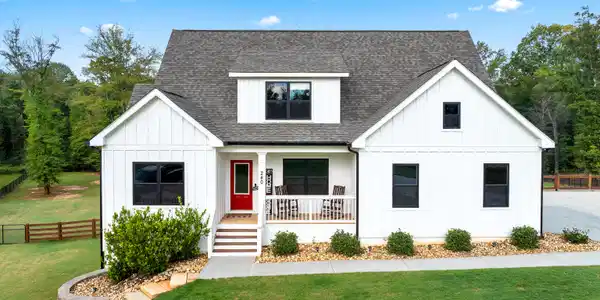 240 Oakwood Drive, Commerce GA 30529