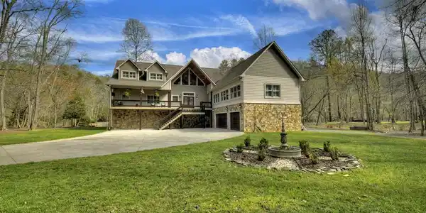 448 Riverbend Manor, Blue Ridge GA 30513