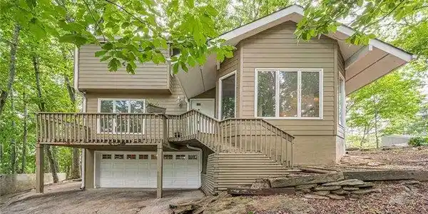 834 Lake Arrowhead Drive, Waleska GA 30183