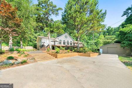 528 Pumpkinvine Road, Acworth GA 30101