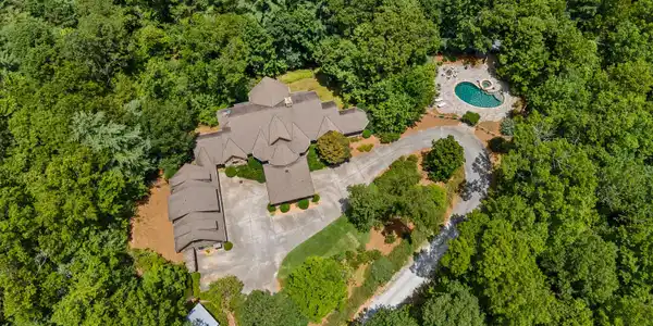518 Grizzly Ridge Road, Lakemont GA 30552